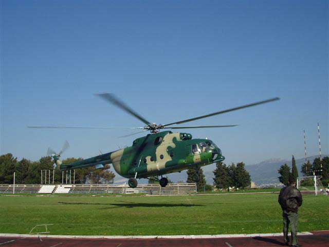 Helo landing in the middle of the jogging track